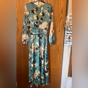 Ophelia Roe dress. Flowy, flowery, vintage, romantic, boho vibes